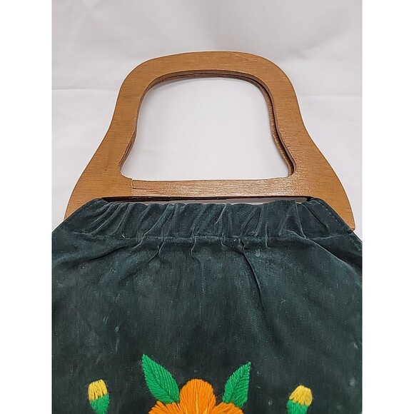 Vintage Holiday Fair Green Canvas Bag Purse Floral Embroidery Wood Handles - Picture 3 of 16